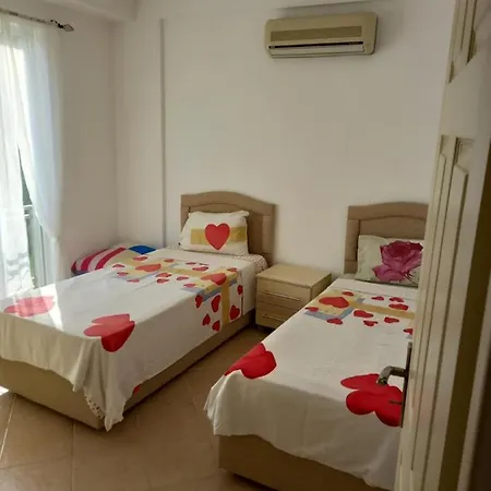 Apartmán Da Huzur Bulacaginiz Yesillikler Arasinda, Havuzlu Sitede Yazlik. *